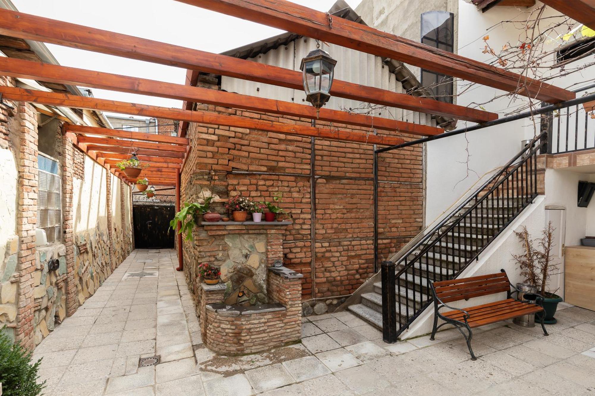 Honeymoon Apartments In Old Tbilisi Ngoại thất bức ảnh